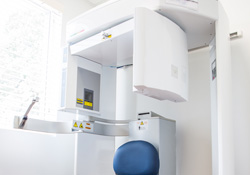 3D cone beam CT scanner in dental office